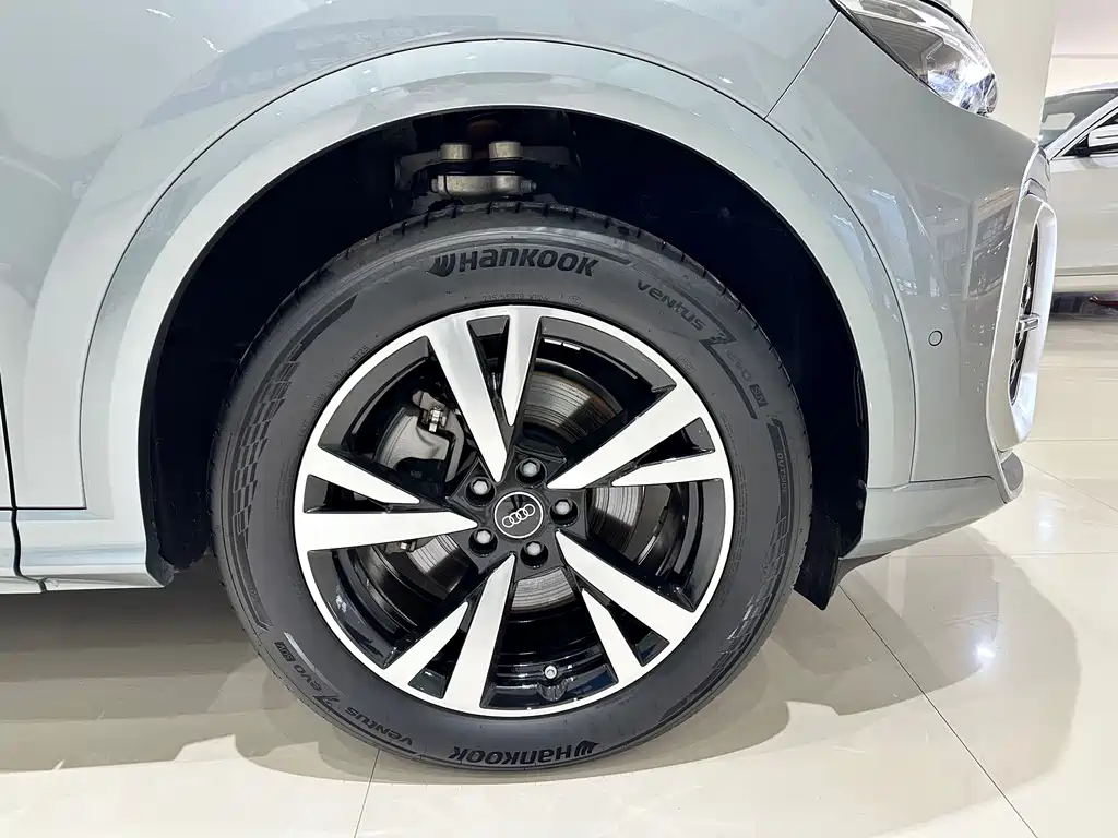 Audi Q5L — миниатюра 22