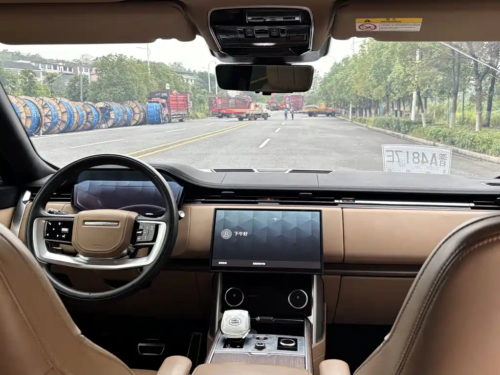 Land Rover Range Rover — миниатюра 8
