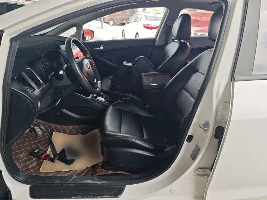 Kia K3 — миниатюра 15