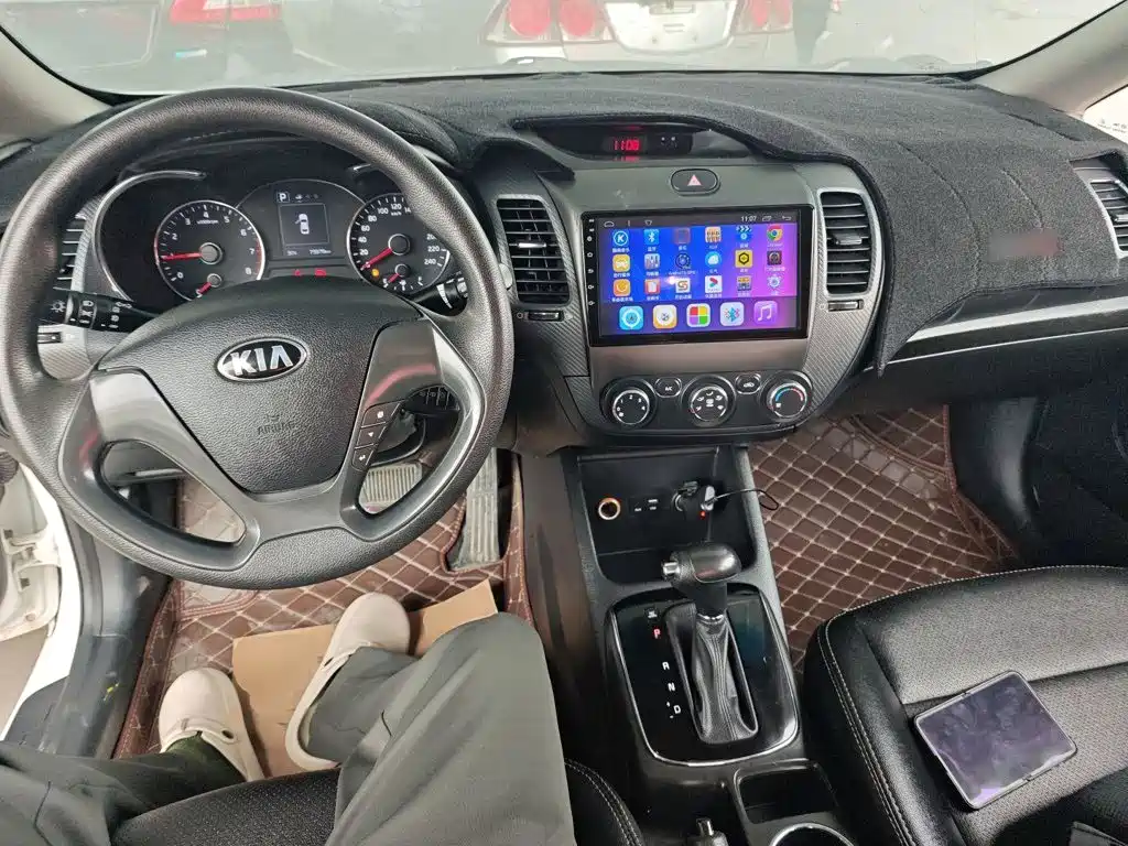 Kia K3 — миниатюра 10
