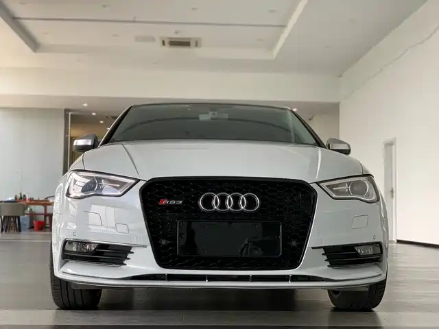 AUDI  A3 2017