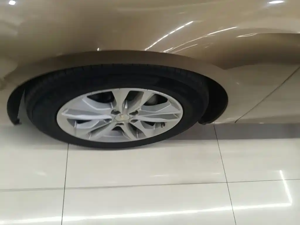 Chevrolet Malibu XL — миниатюра 23