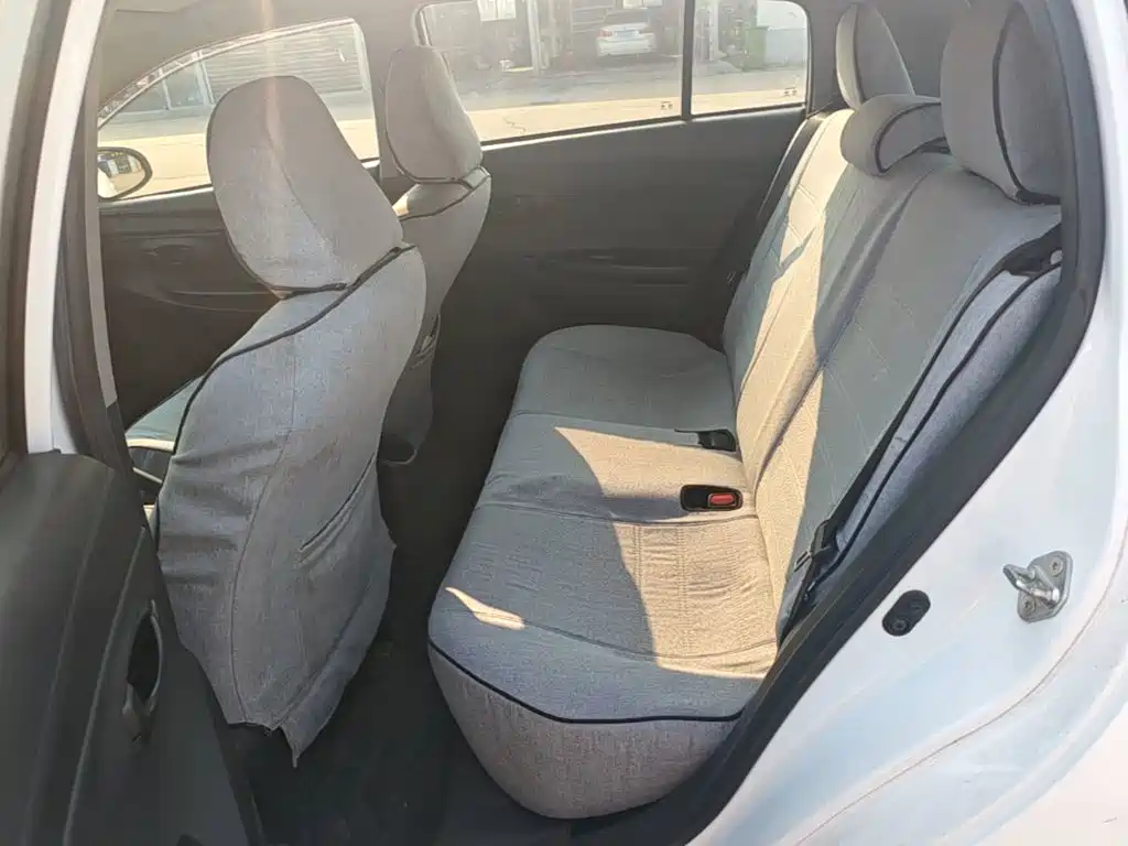 Toyota Yaris L — миниатюра 17