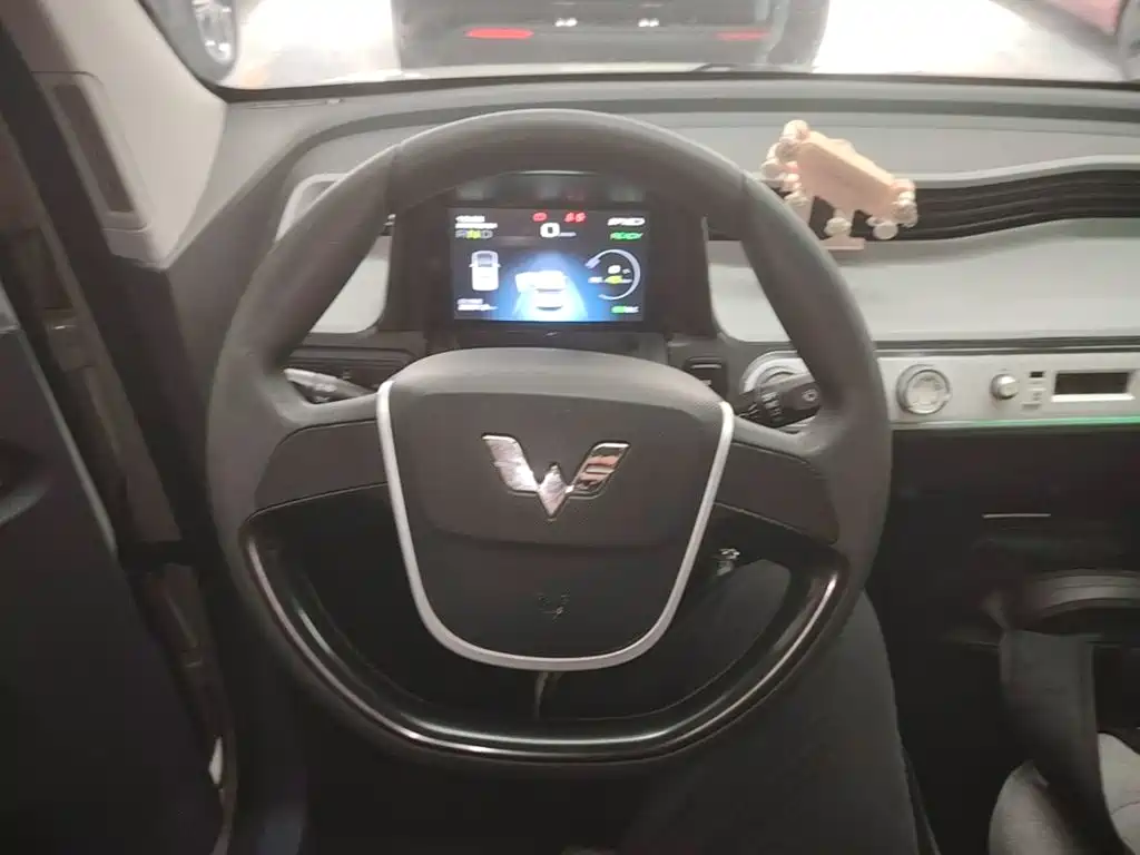 Wuling MINIEV — миниатюра 11