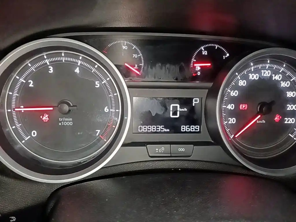 Peugeot 408 — миниатюра 12