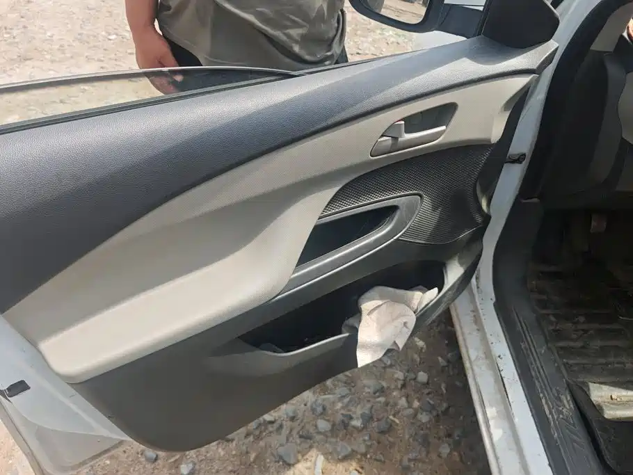 Chevrolet Sail 2015 3 1.3L MT