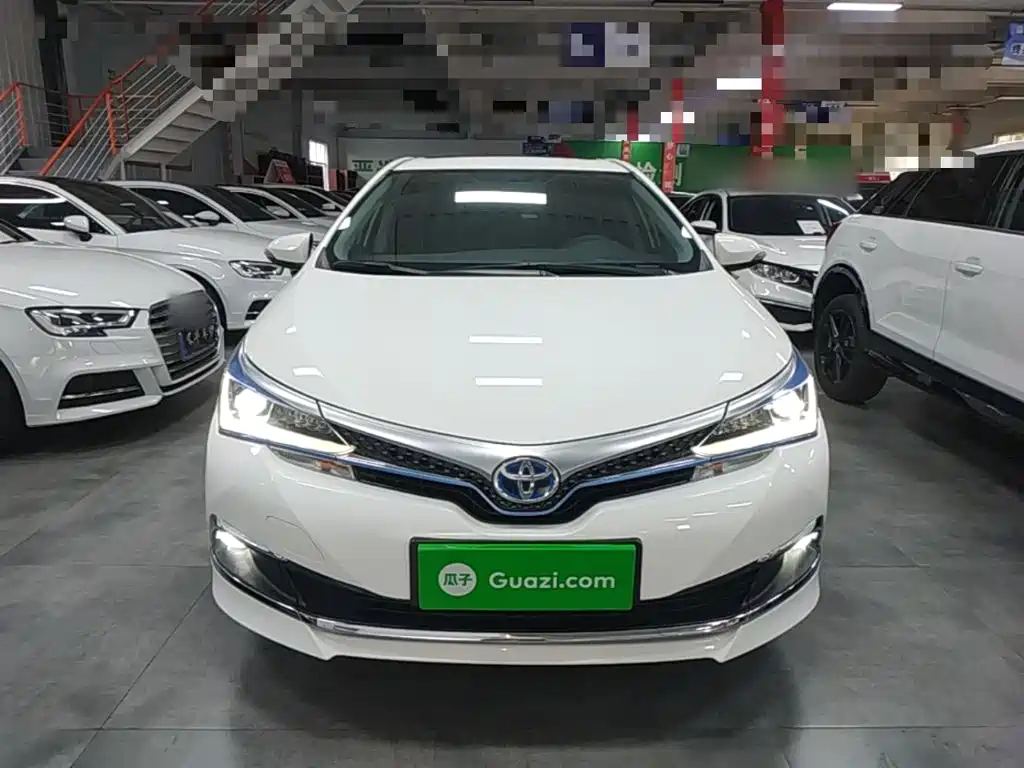Toyota Corolla Hybrid — миниатюра 3