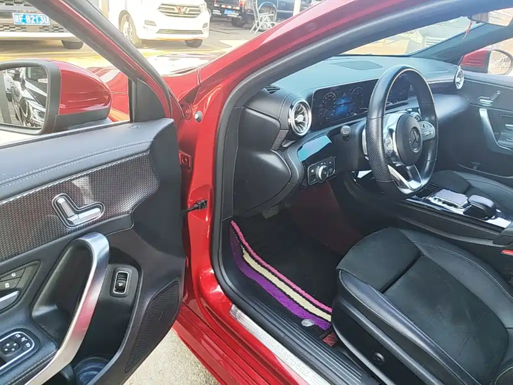 Mercedes-Benz A-Class — миниатюра 16