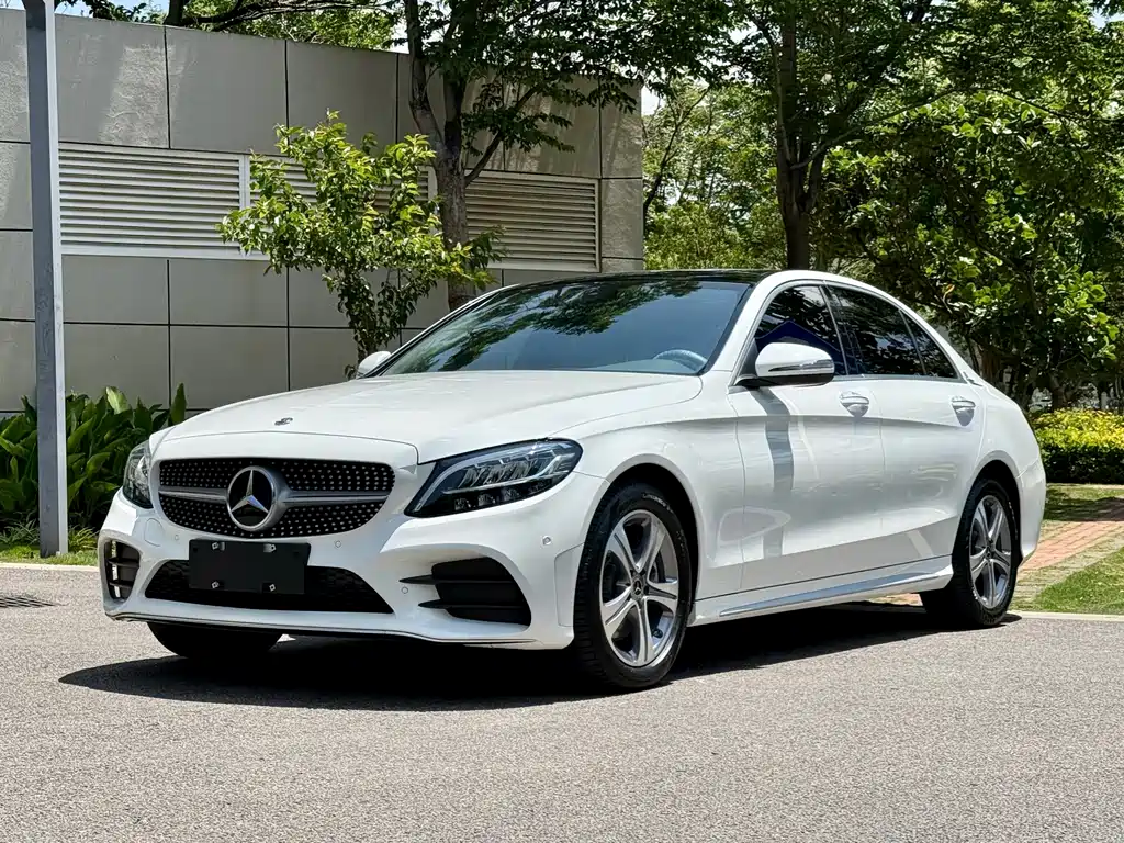 Mercedes-Benz C-Class 2021