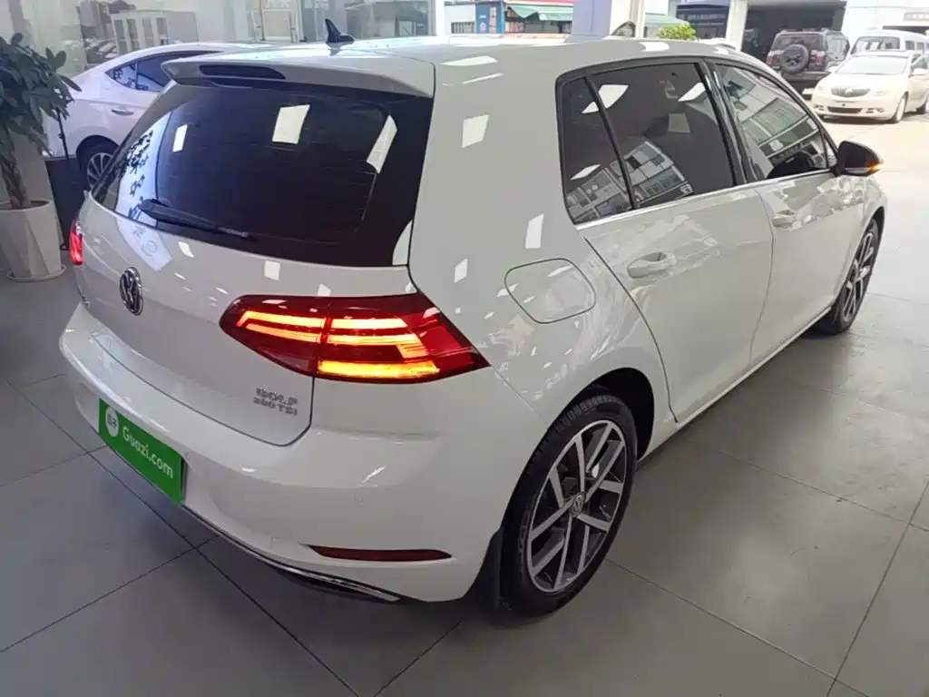 Volkswagen Golf — миниатюра 7