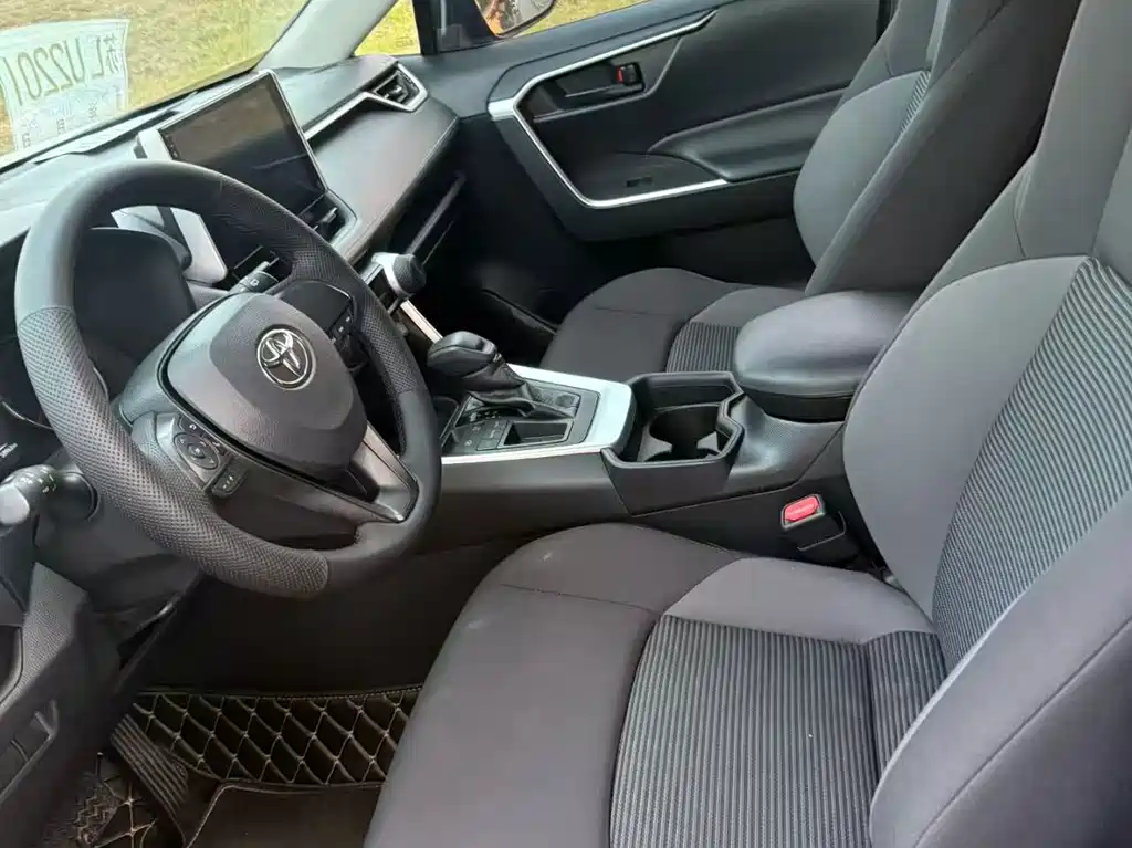 Toyota Wildlander — миниатюра 4