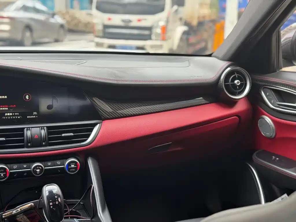 Alfa Romeo Giulia 2017 2.9T 510HP