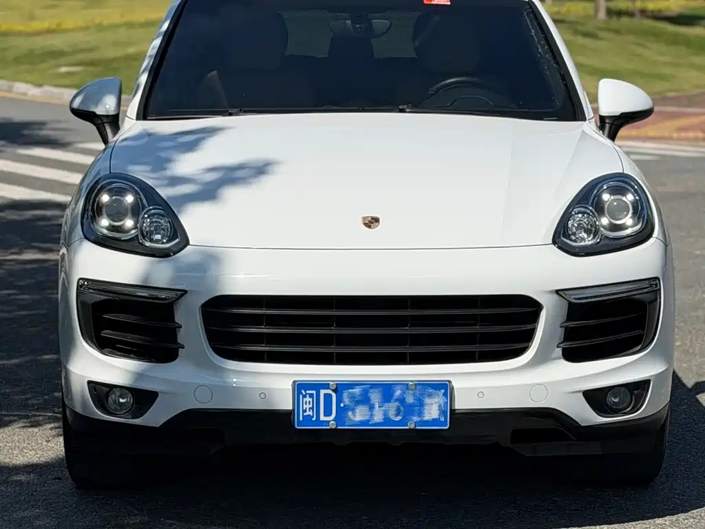 Porsche Cayenne — миниатюра 3