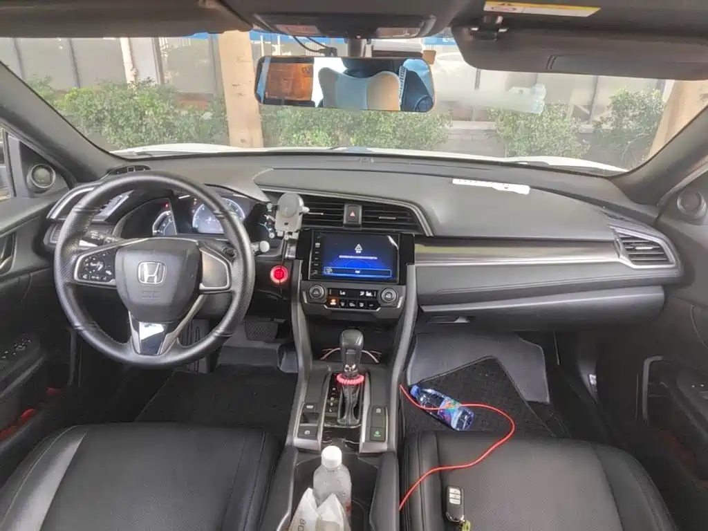 Honda Civic — миниатюра 10