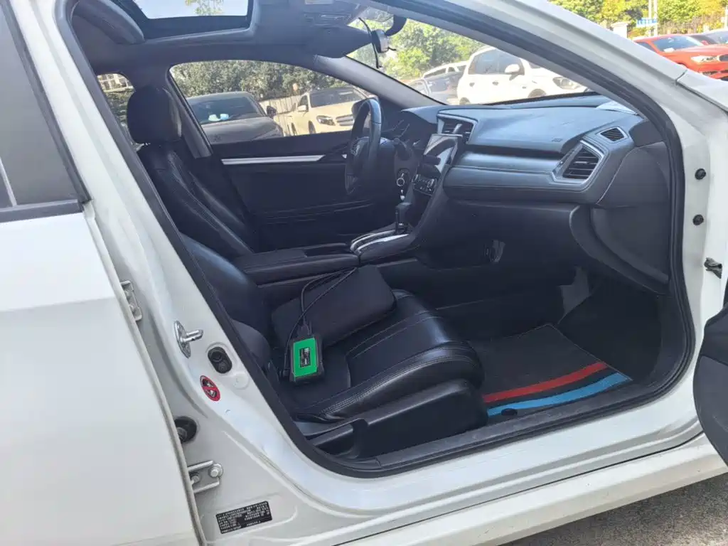 Honda Civic — миниатюра 25