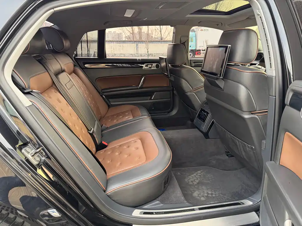 Volkswagen Phaeton — миниатюра 7
