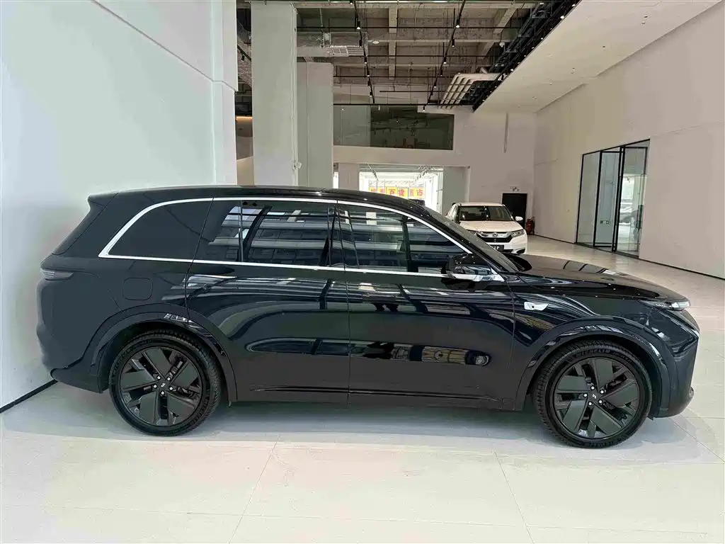 Li Auto Li L8 — миниатюра 4
