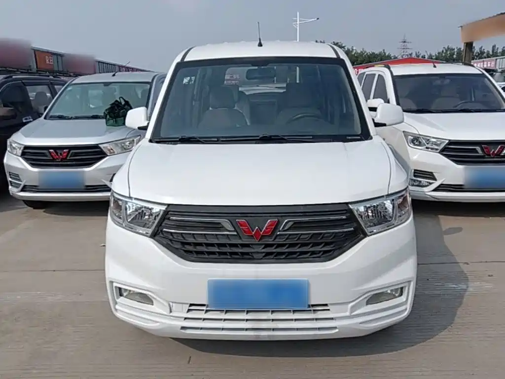 Wuling Hongguang V — миниатюра 3