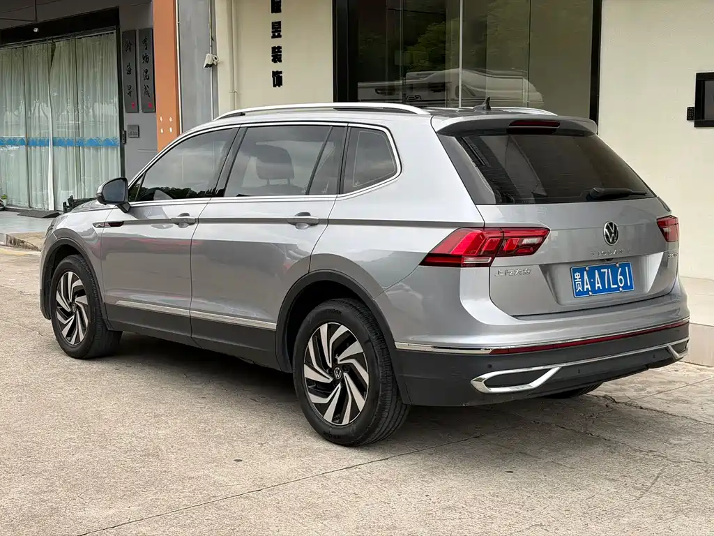 Volkswagen Tiguan L — миниатюра 4