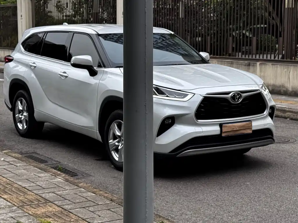 Toyota Highlander — миниатюра 3