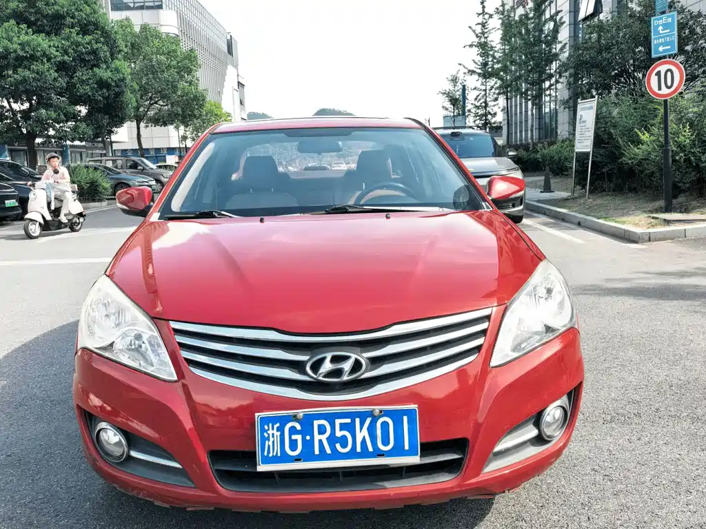 Hyundai Elantra — миниатюра 2