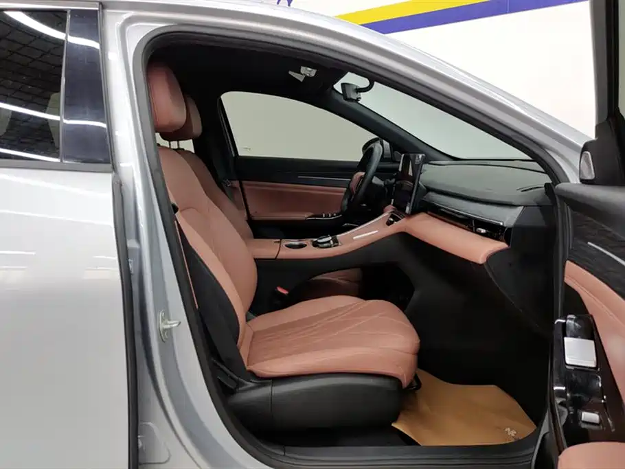 GEELY GALAXY GALAXY L6