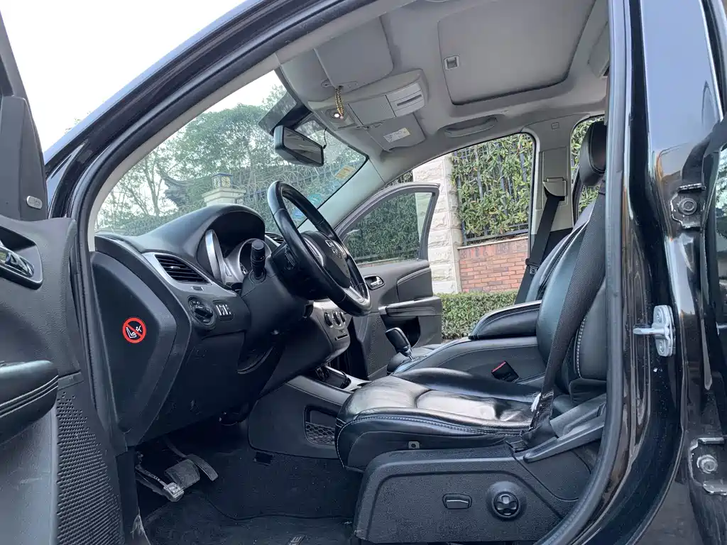 Dodge Journey — миниатюра 13