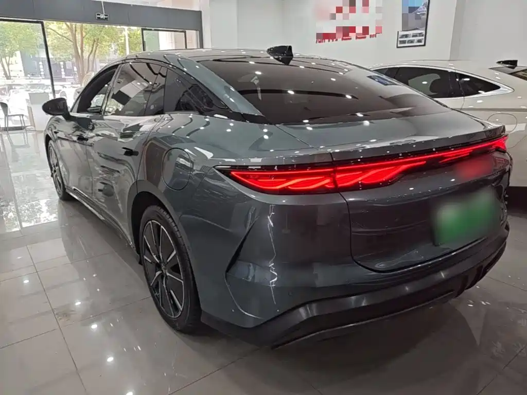 BYD Han L — миниатюра 5