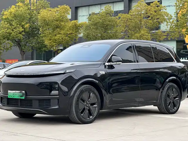 Li Auto IDEAL L8 2024