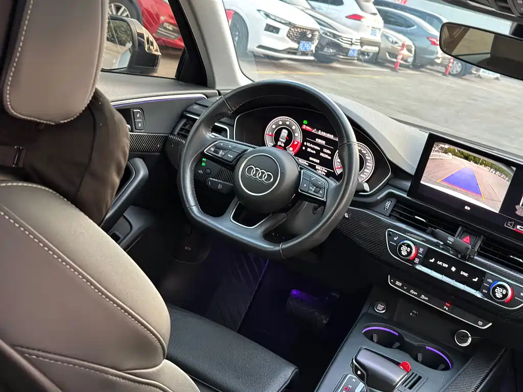 AUDI A4L