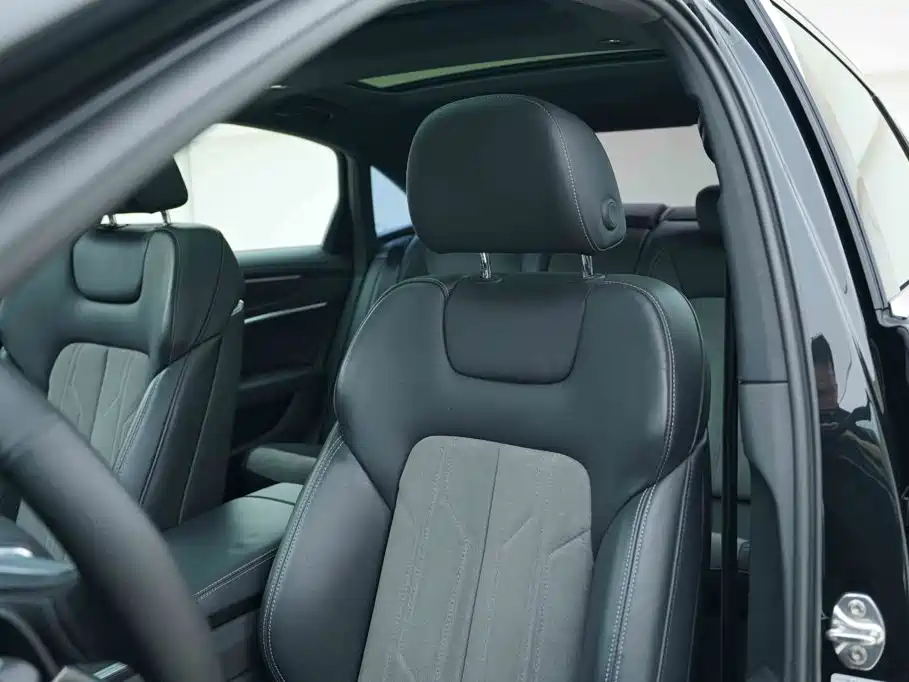 Audi A6L — миниатюра 12