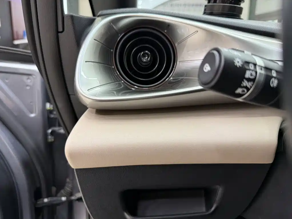 BYD Dolphin — миниатюра 9