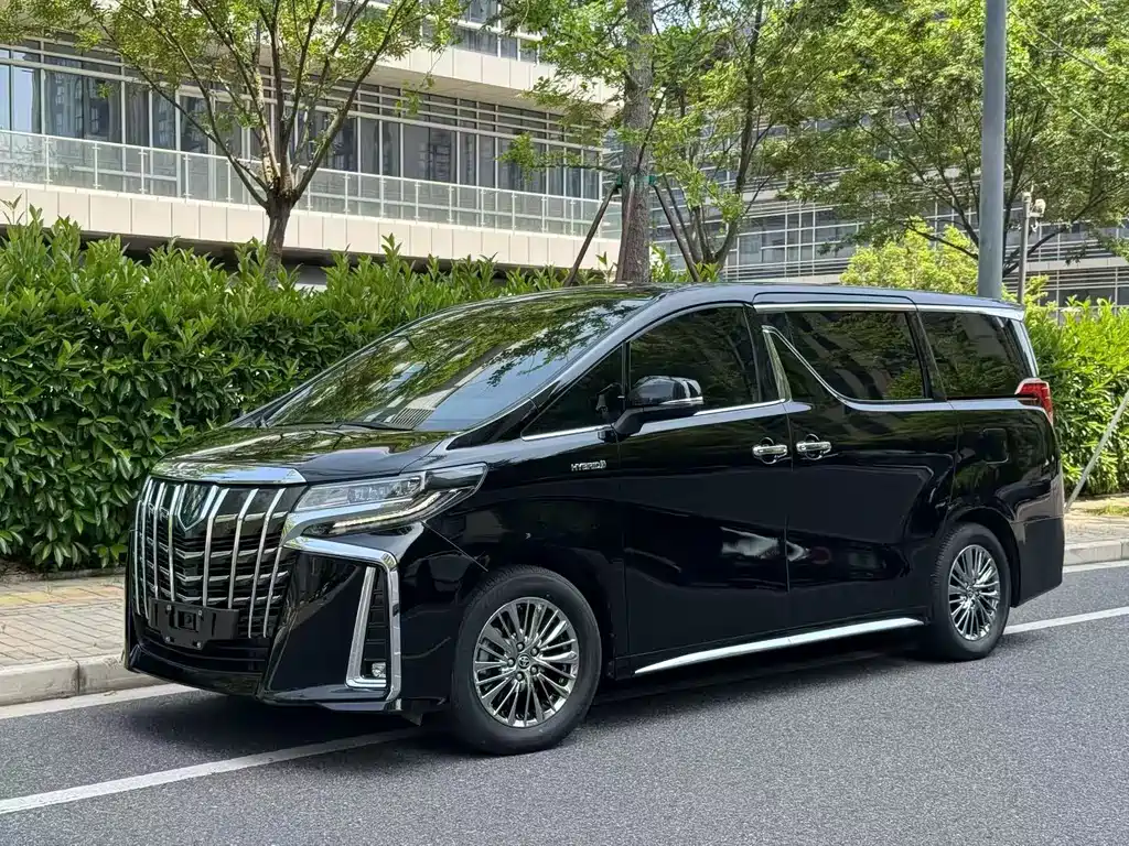 Toyota Alphard 2022
