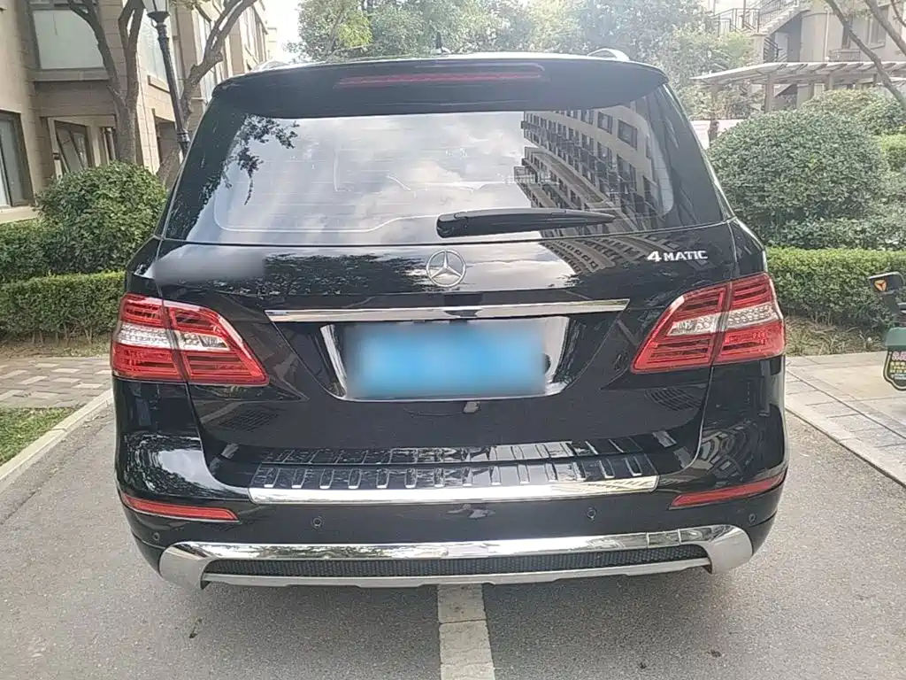Mercedes-Benz M-Class — миниатюра 6