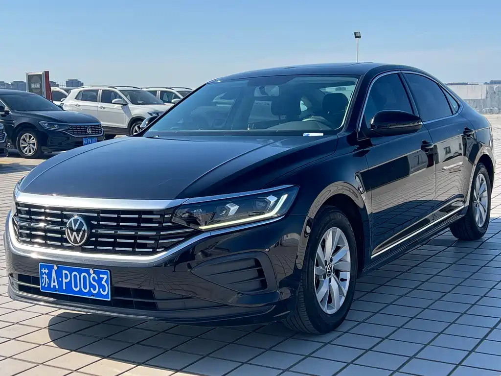 Volkswagen Passat 2025