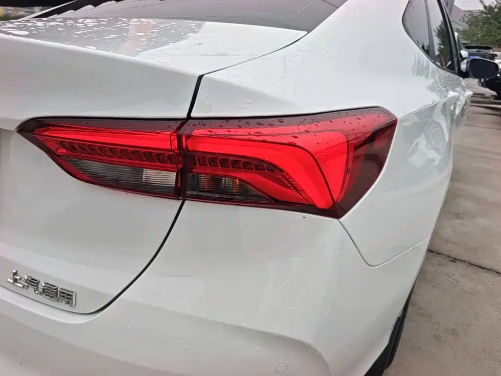 Buick Verano — миниатюра 8