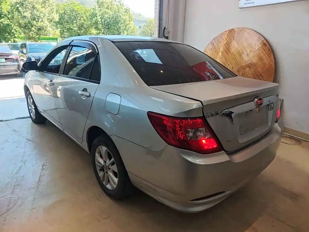 BYD F3 — миниатюра 5