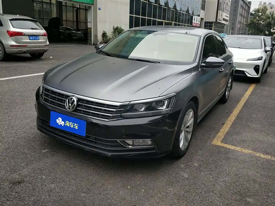 Volkswagen Passat 2017 330TSI DSG
