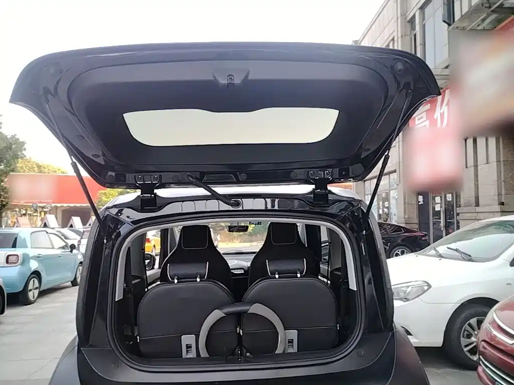 Baojun KiWi EV — миниатюра 19