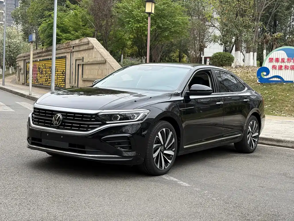Volkswagen Passat 2024