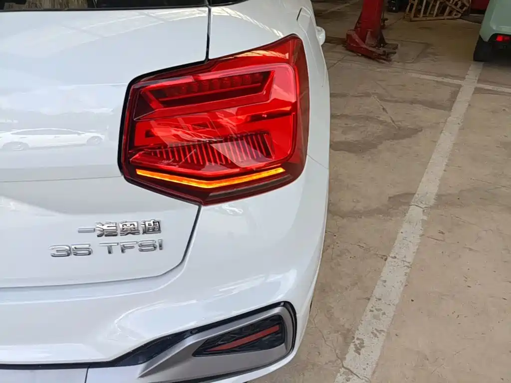 Audi Q2L — миниатюра 8