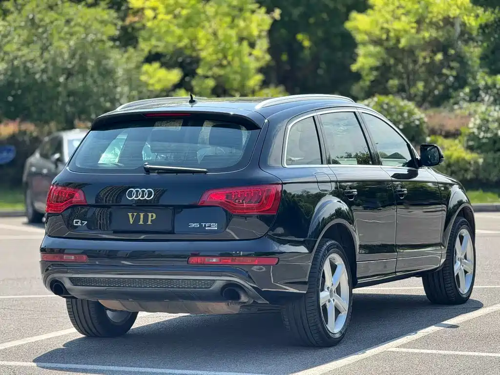 Audi Q7 — миниатюра 9