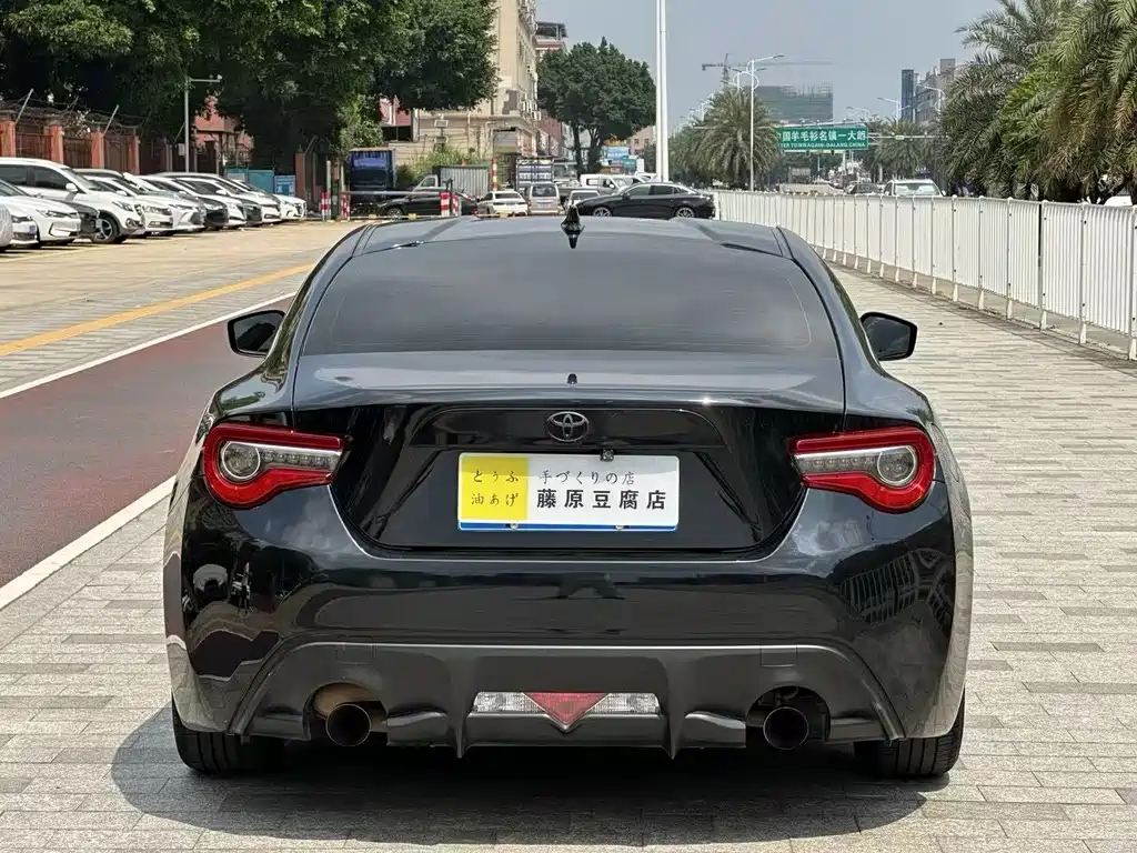 Toyota 86 — миниатюра 8