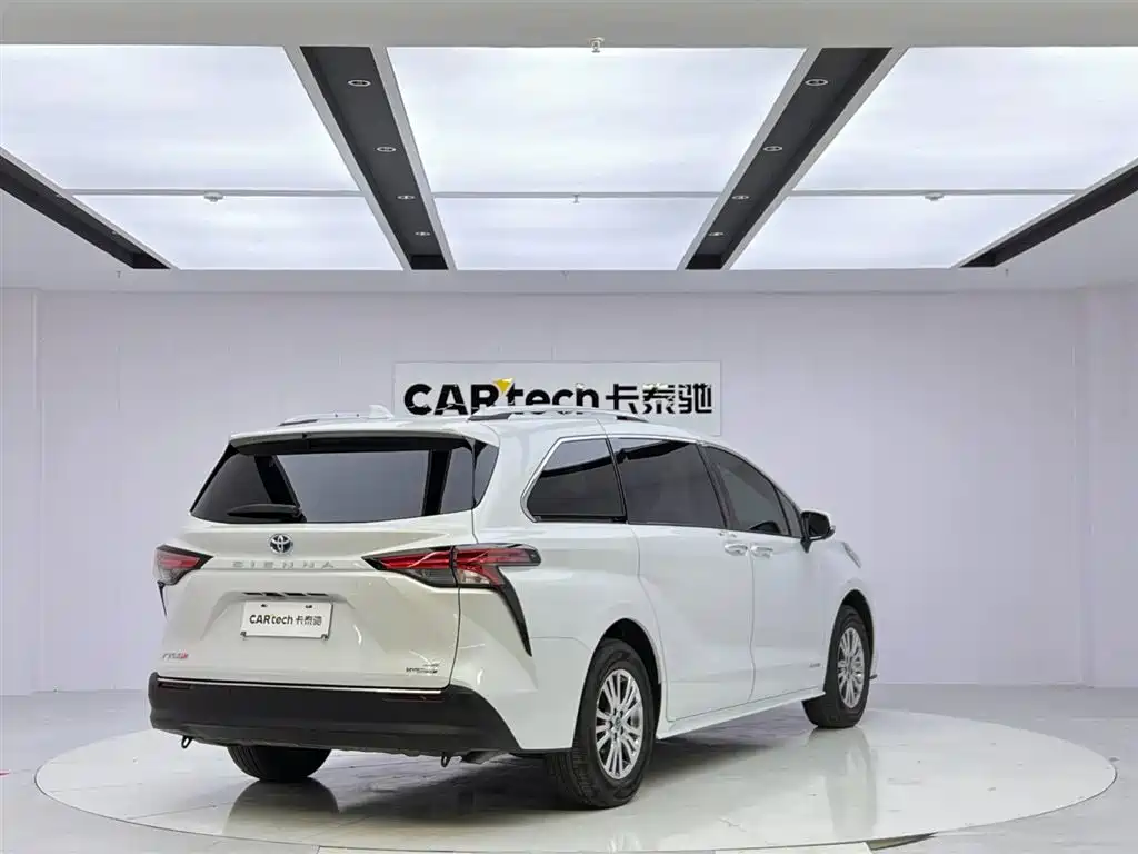 Toyota Sienna 2023 2.5L Comfort