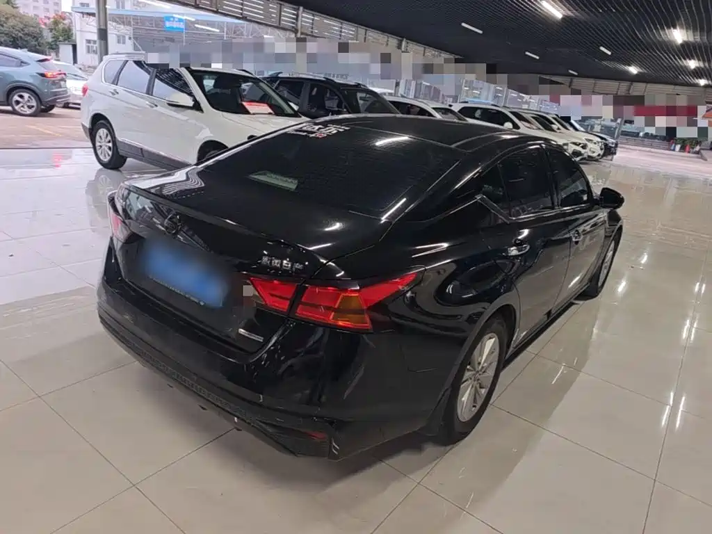 Nissan Teana — миниатюра 7