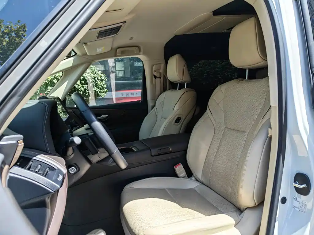 Toyota Vellfire — миниатюра 5