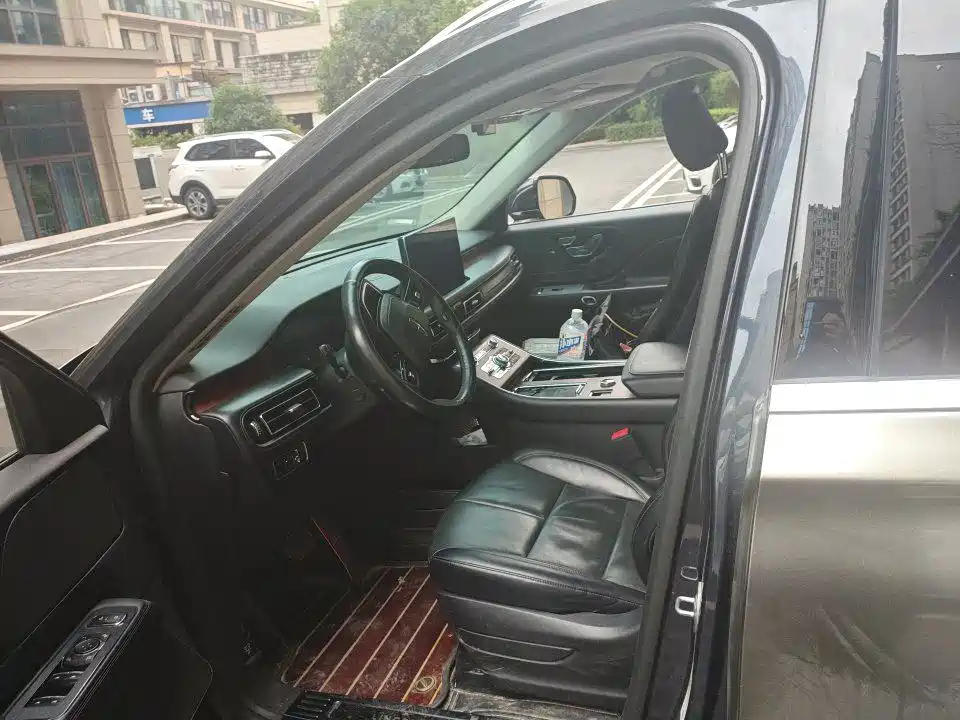 Lincoln Aviator — миниатюра 4