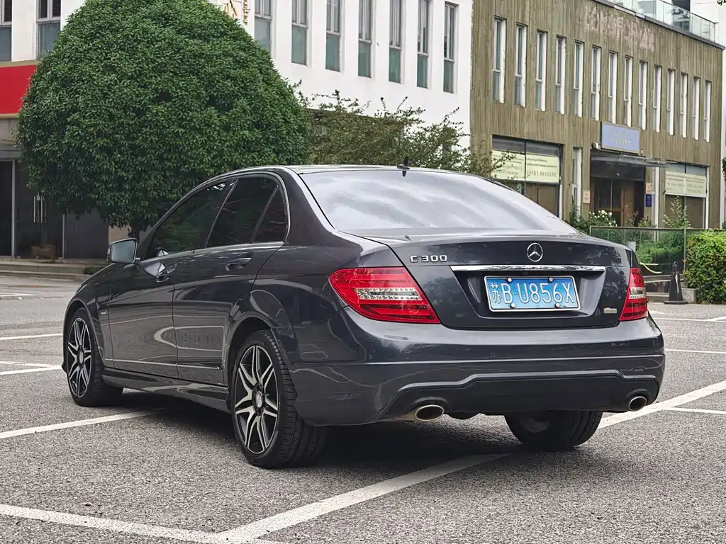 Mercedes-Benz C-Class — миниатюра 4