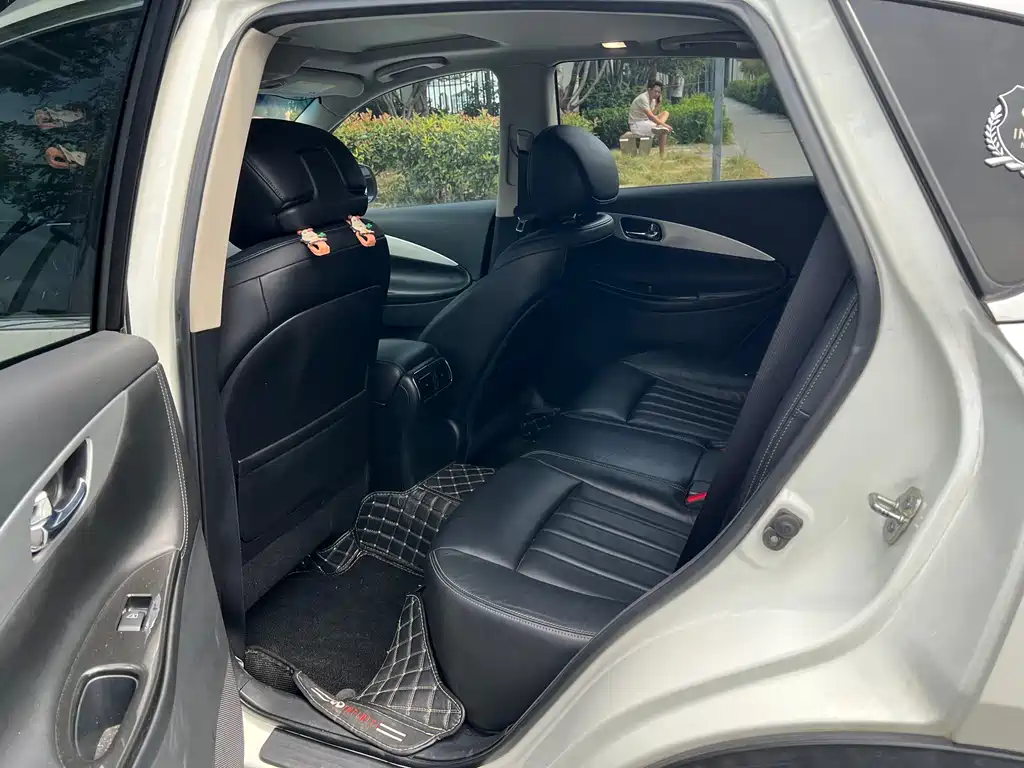 Infiniti QX50 — миниатюра 16