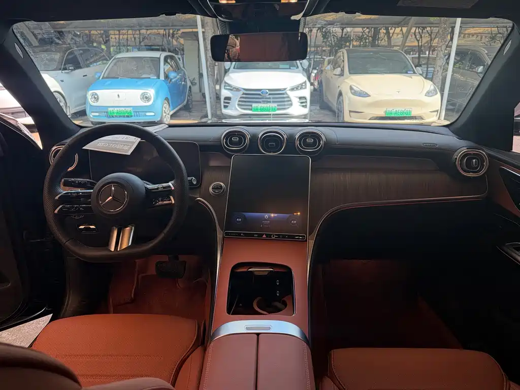 Mercedes-Benz GLC — миниатюра 12